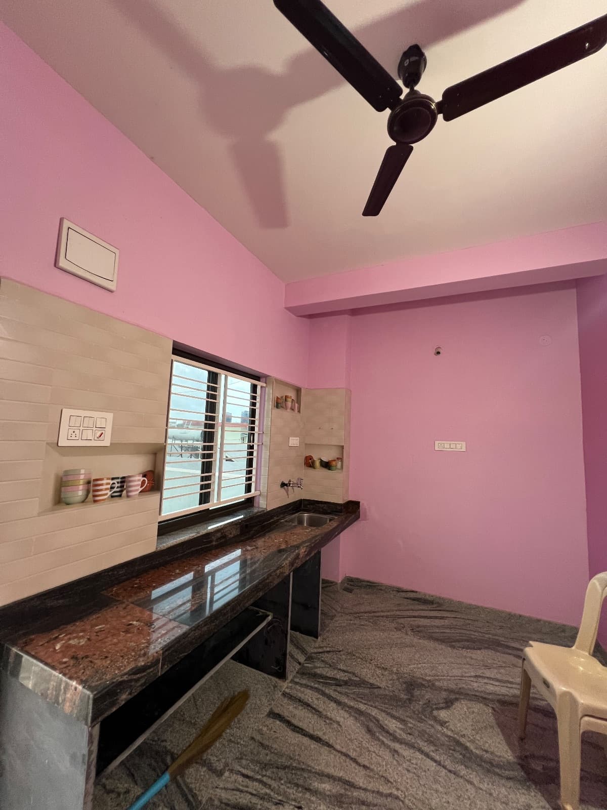 1 bhk house for rent for female bachelors